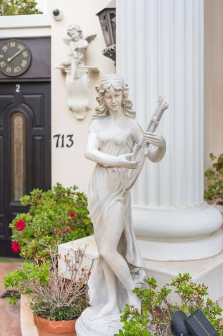 Entire Second Flr - Santa Monica Luxury Roman Villa Los Angeles Ngoại thất bức ảnh