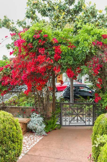 Entire Second Flr - Santa Monica Luxury Roman Villa Los Angeles Ngoại thất bức ảnh