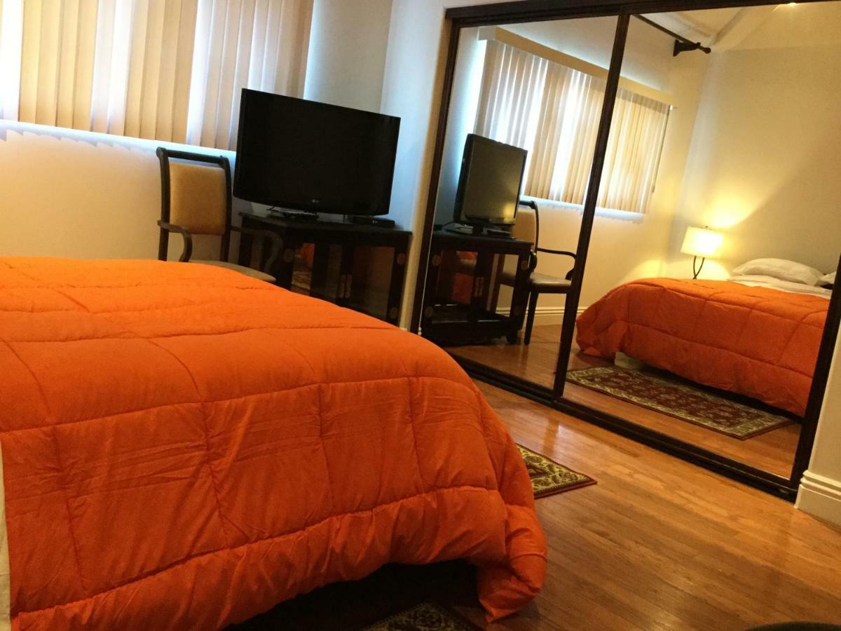 Entire Second Flr - Santa Monica Luxury Roman Villa Los Angeles Ngoại thất bức ảnh