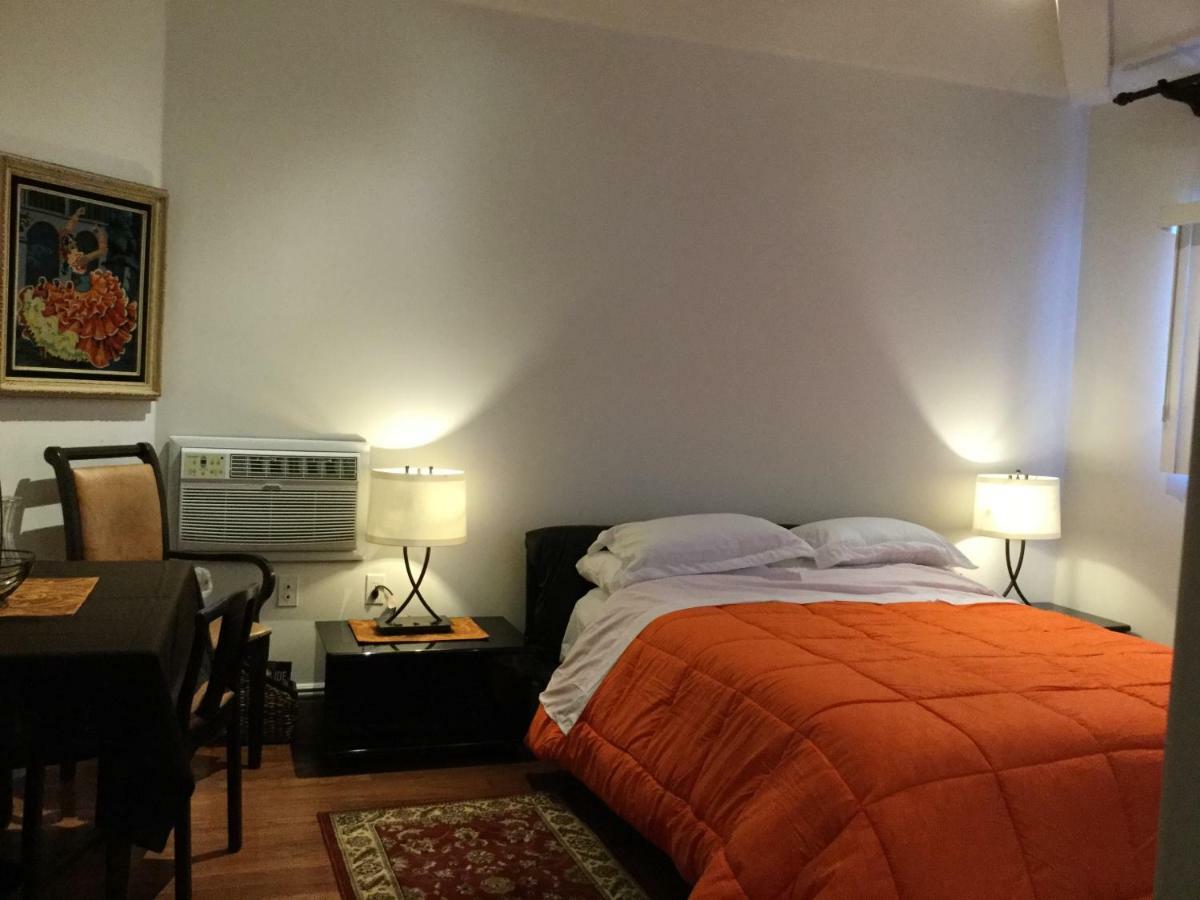 Entire Second Flr - Santa Monica Luxury Roman Villa Los Angeles Ngoại thất bức ảnh